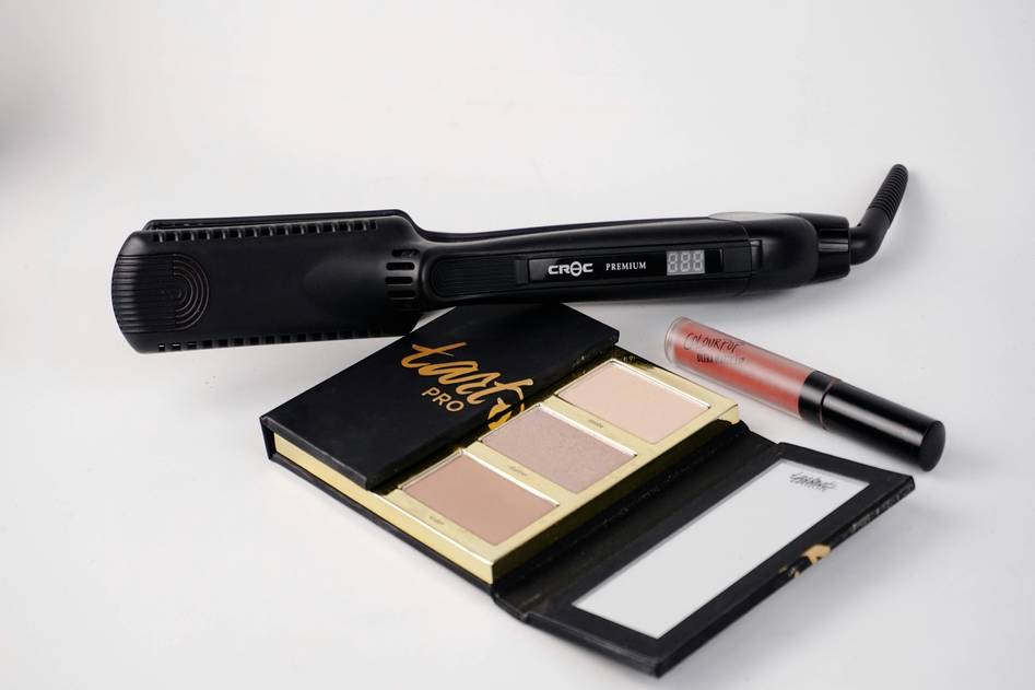 Homepage for Beauty & Skincare Beauty Tools and Accessories straighteners
