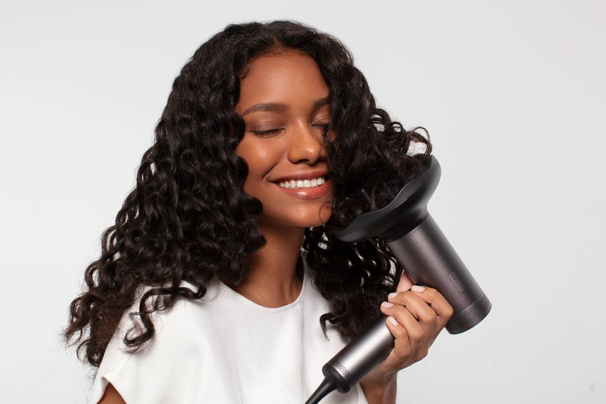 Why Your Hair Curling Irons Keep Failing (And What Actually Works)